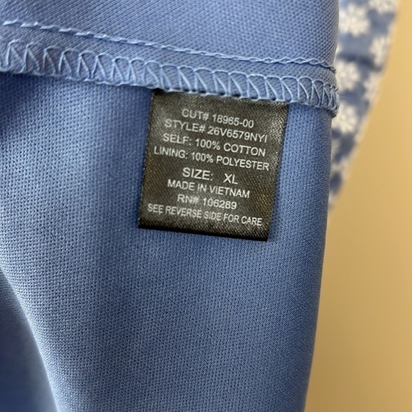 NWT embroidered dress - Picture 8 of 9